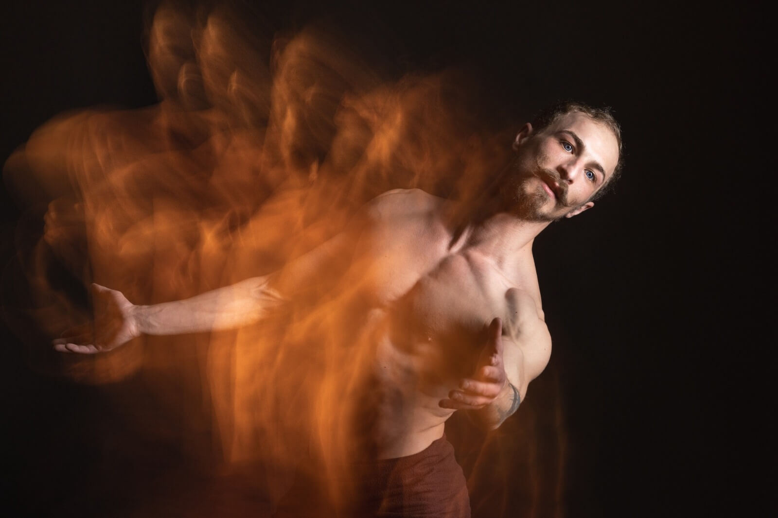 Creative Portrait Photography: Light, Motion & Effects